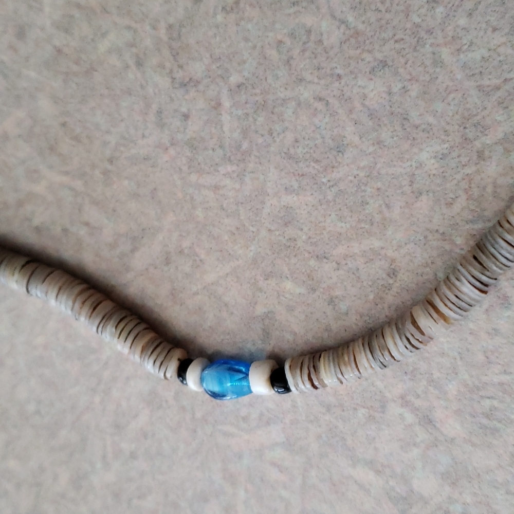 Men's Shell necklace - Picture 2 of 4
